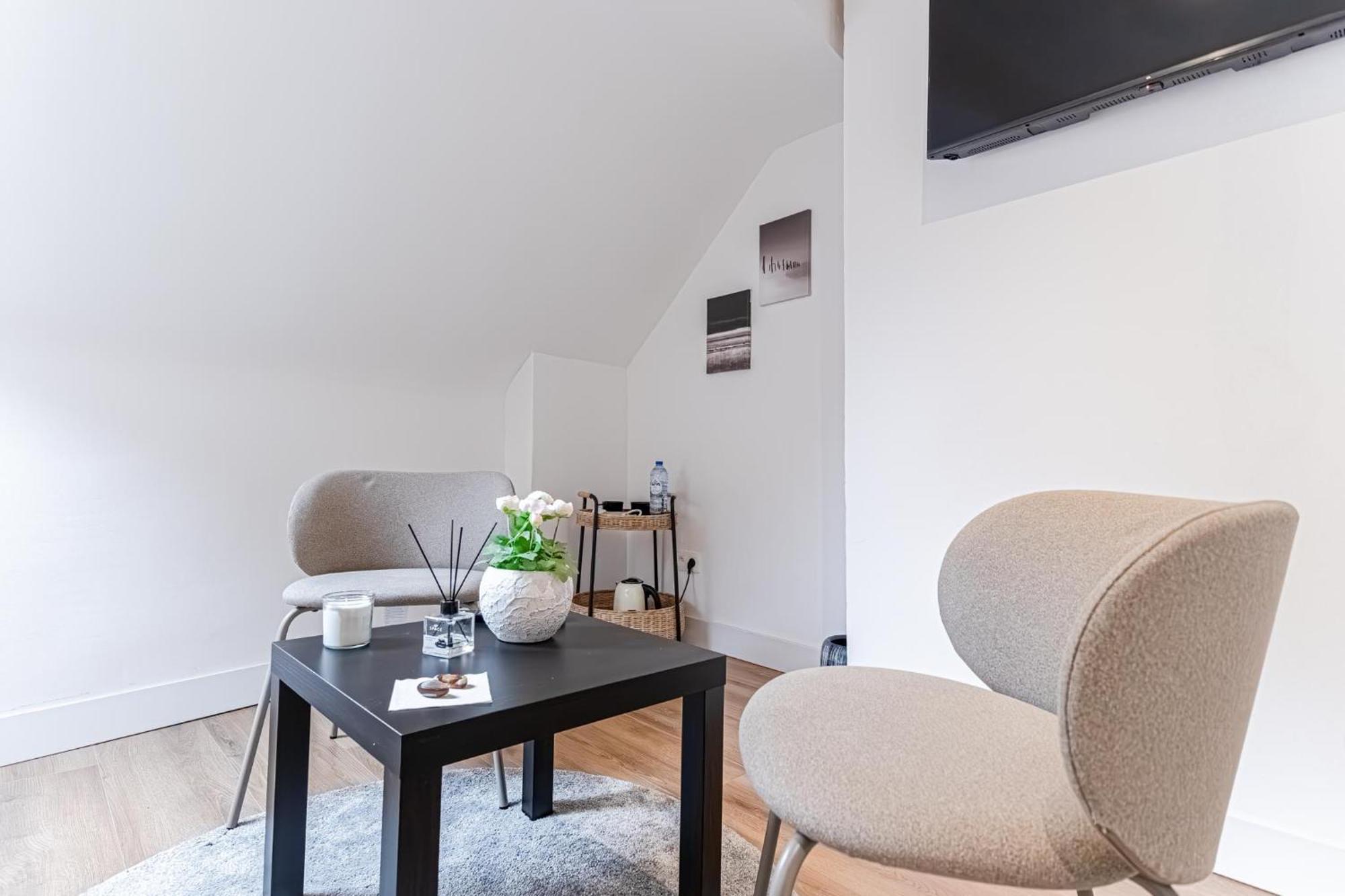 Spacious Shared 5Br Apt In The Heart Of Gent Luaran gambar