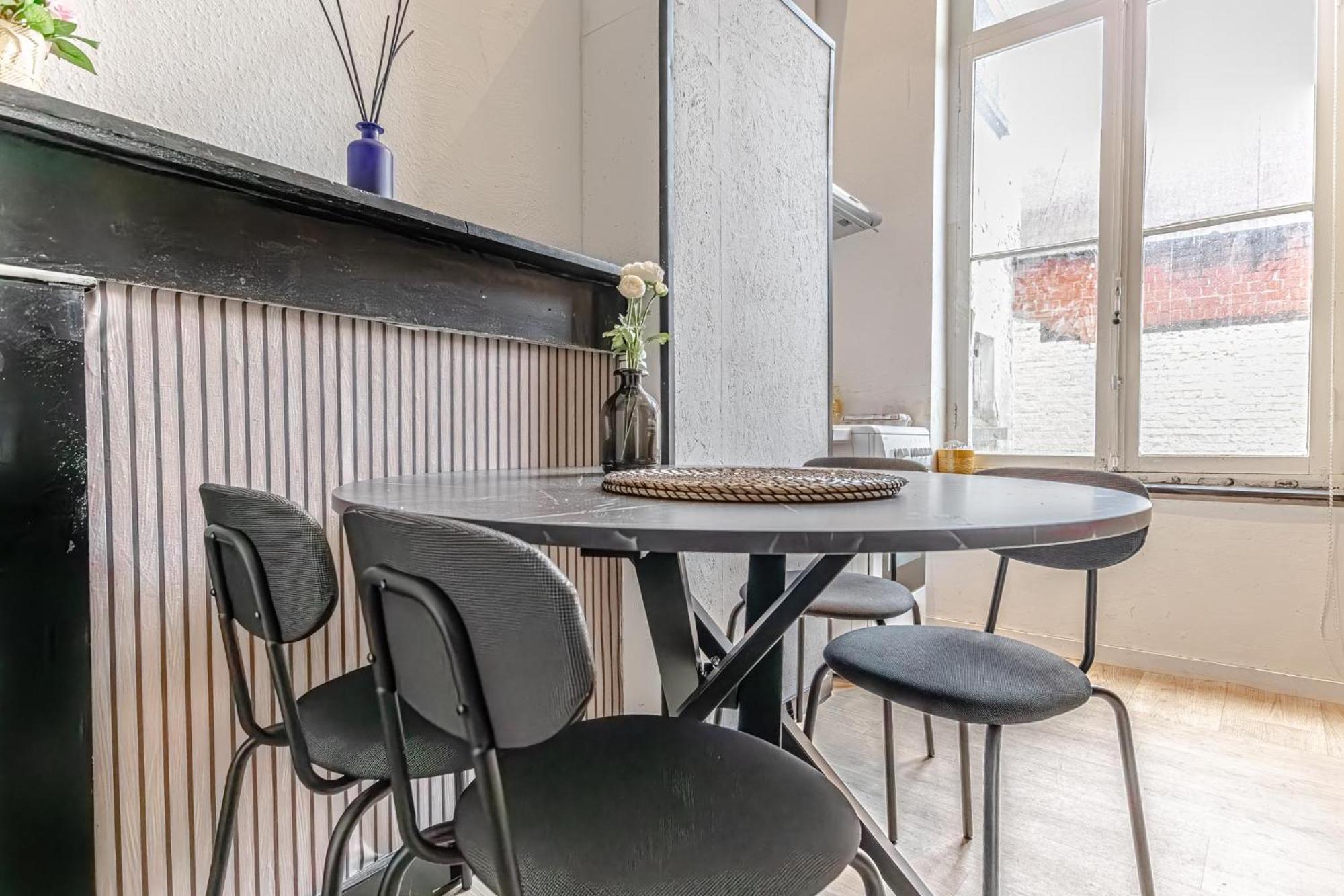 Spacious Shared 5Br Apt In The Heart Of Gent Luaran gambar